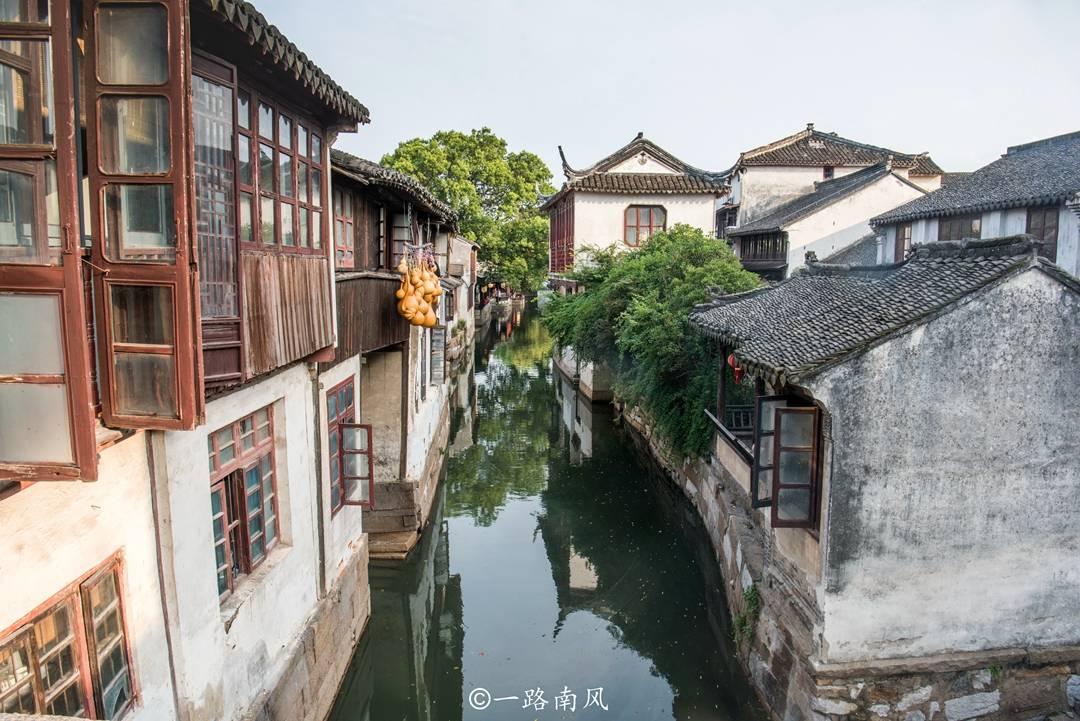 毕业后学校发的银行卡还能用吗